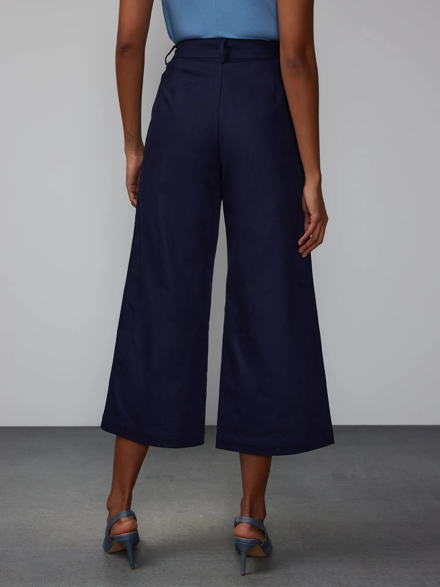 4 Button Wide Leg Twill Cropped Pant