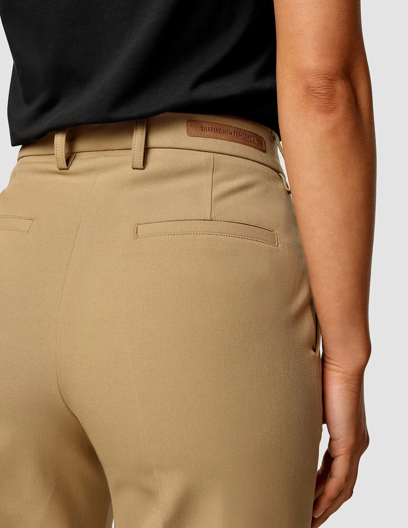 Essential Pants Tapered Caramel